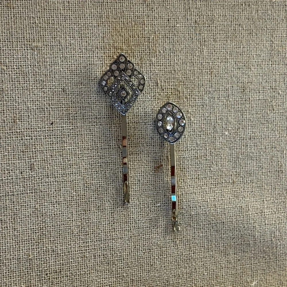 Chloe + Isabel Art‎ Deco Hair Pin Duo